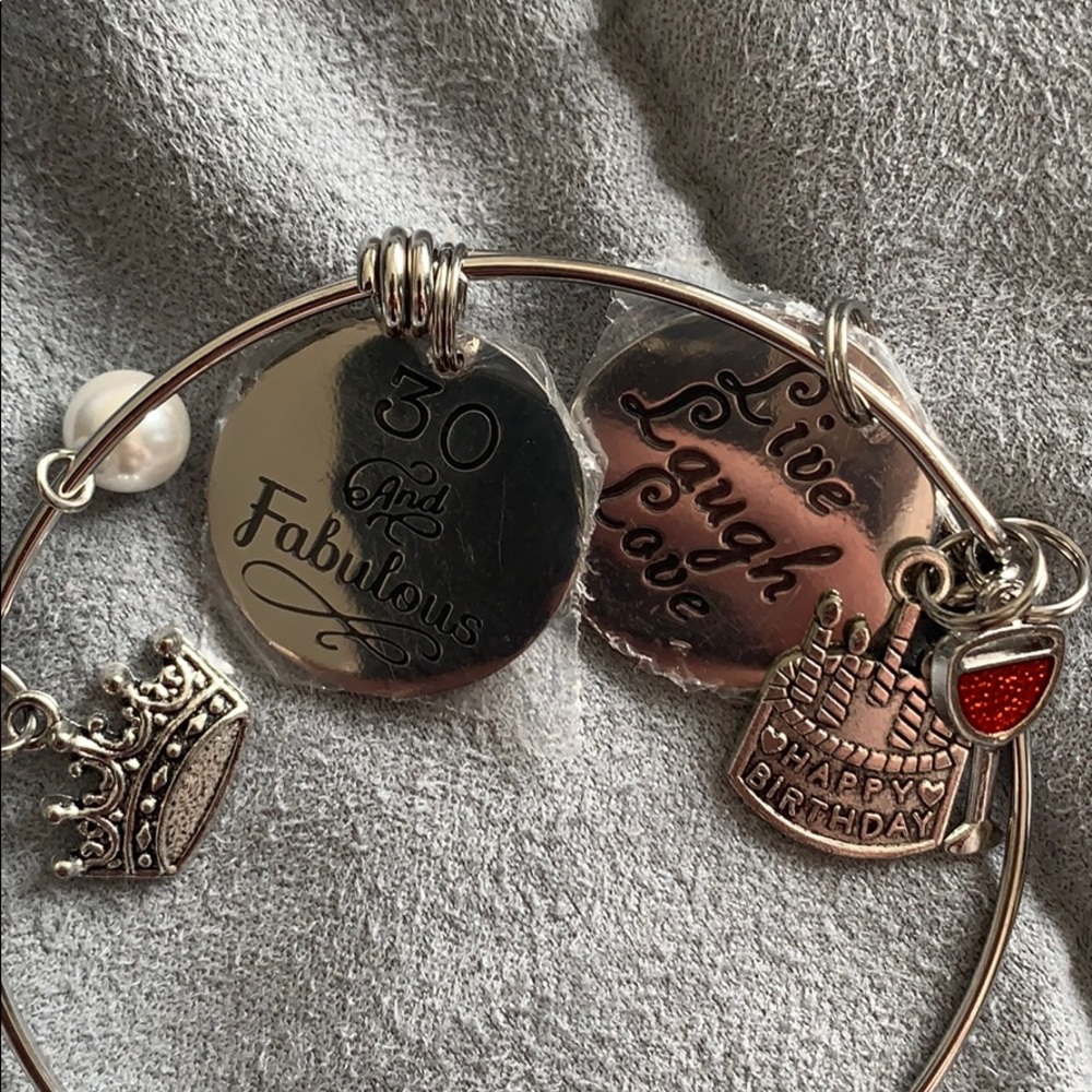 Bracelet